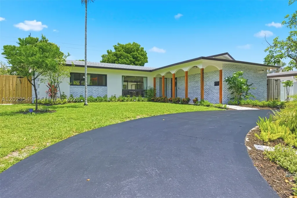 4407 W Park Road Hollywood FL 33021