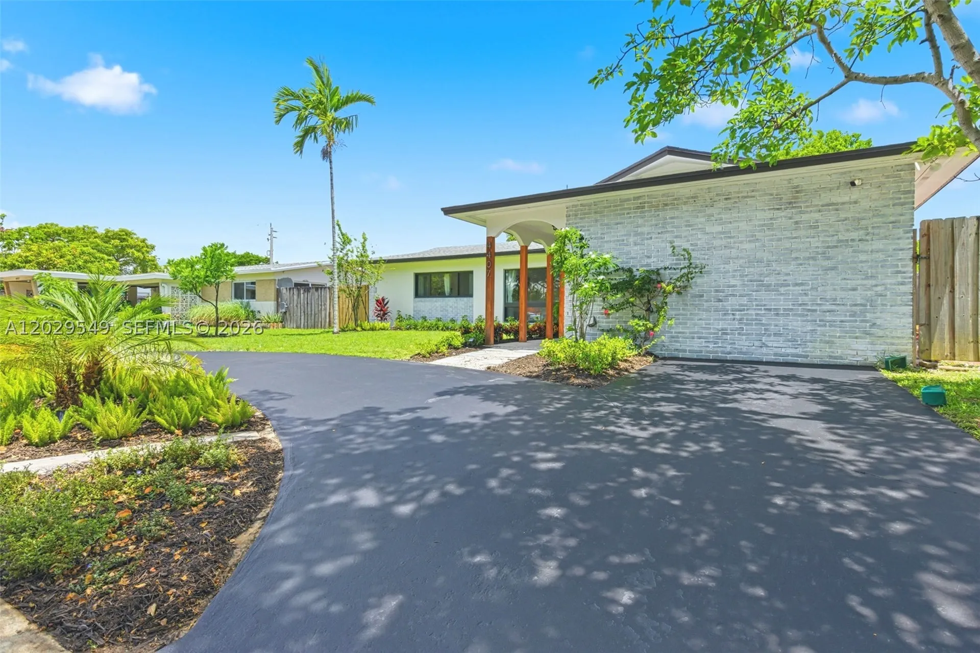 4407 W Park Road Hollywood FL 33021