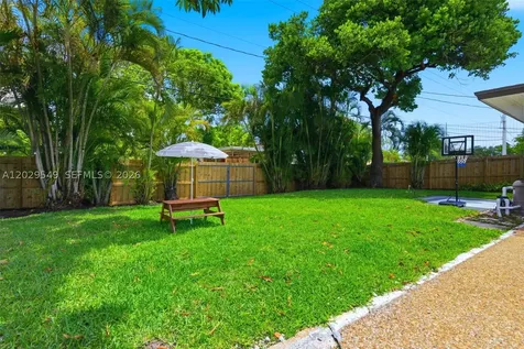 4407 W Park Road Hollywood FL 33021