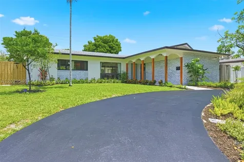 4407 W Park Road Hollywood FL 33021