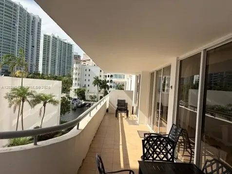 19707 Turnberry Way Aventura FL 33180