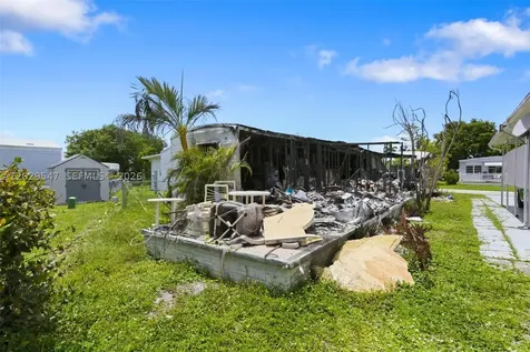 8520 SW 21st Court Davie FL 33324