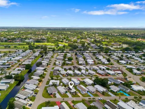 8520 SW 21st Court Davie FL 33324