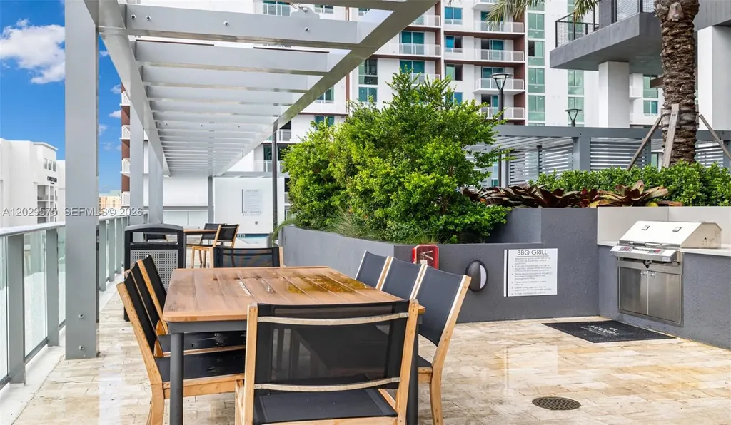 555 NE 8th Street Fort Lauderdale FL 33304