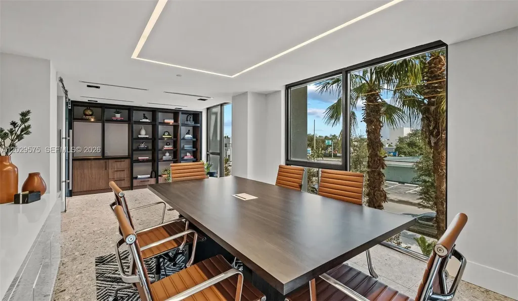 555 NE 8th Street Fort Lauderdale FL 33304