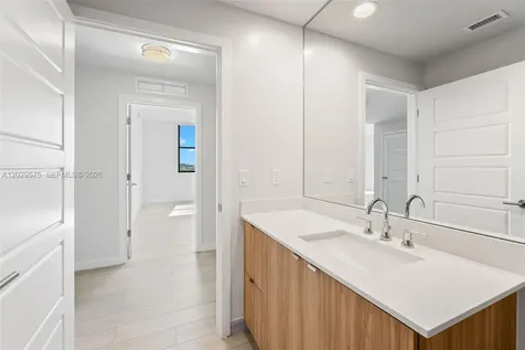 555 NE 8th Street Fort Lauderdale FL 33304