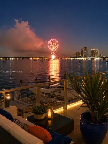 800 West Avenue Miami Beach FL 33139