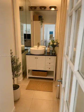 800 West Avenue Miami Beach FL 33139
