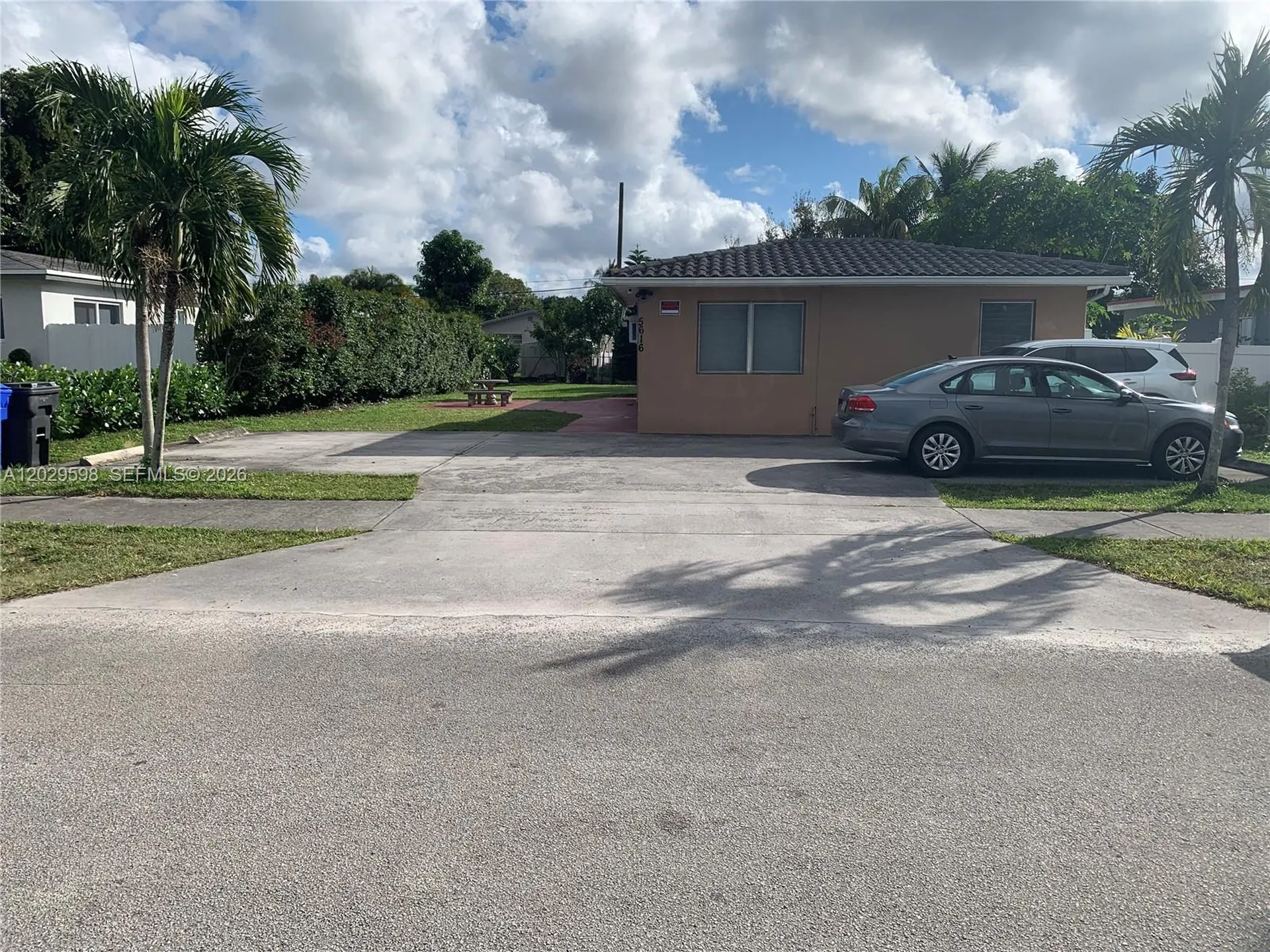 5616 Arthur Street Hollywood FL 33021