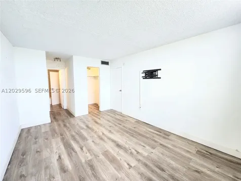 16465 NE 22nd Avenue North Miami Beach FL 33160