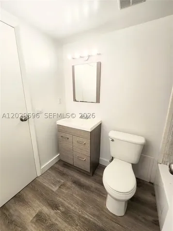 16465 NE 22nd Avenue North Miami Beach FL 33160