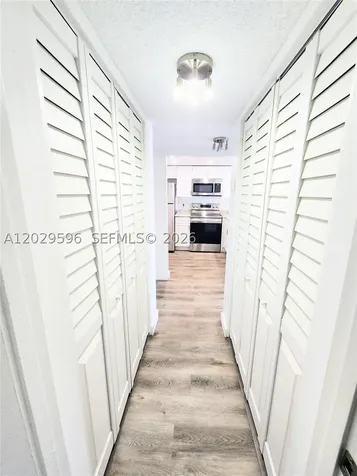 16465 NE 22nd Avenue North Miami Beach FL 33160