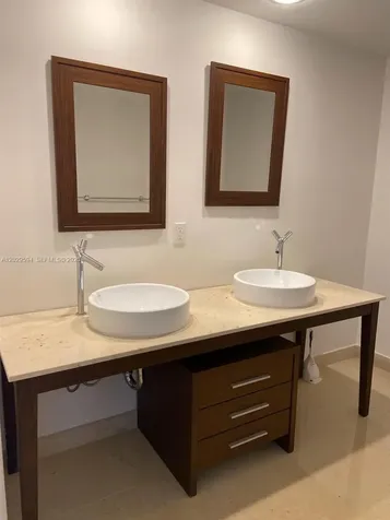 495 Brickell Avenue Miami FL 33131