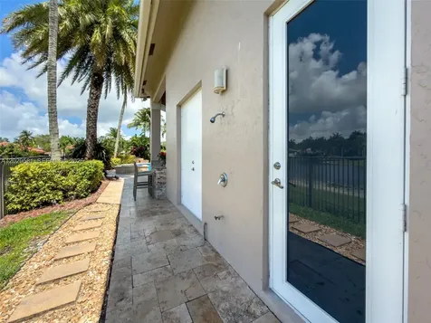 2458 Provence Court Weston FL 33327