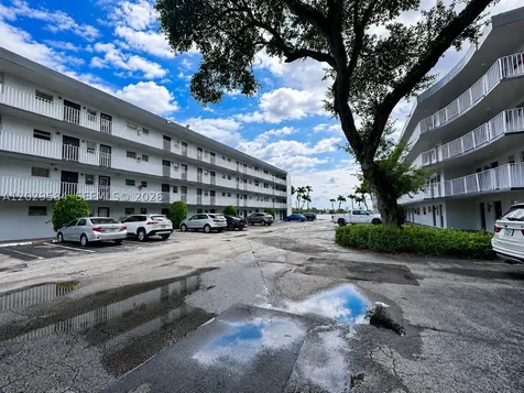 447 NE 195th Street Miami FL 33179