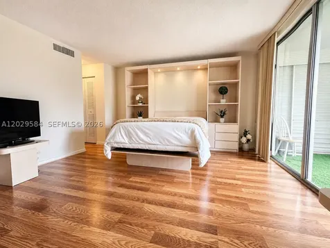 447 NE 195th Street Miami FL 33179