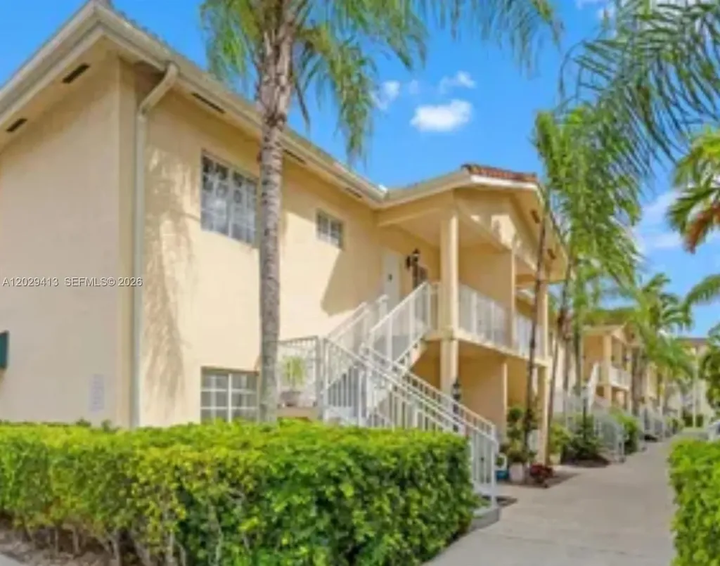 6972 NW 179th Street Hialeah FL 33015