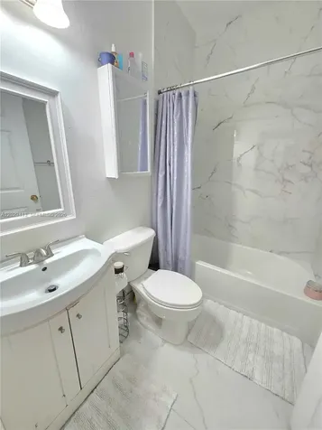 6972 NW 179th Street Hialeah FL 33015