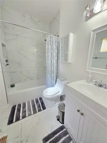 6972 NW 179th Street Hialeah FL 33015
