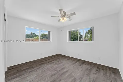 365 NW 46th Street Oakland Park FL 33309