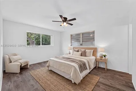 365 NW 46th Street Oakland Park FL 33309