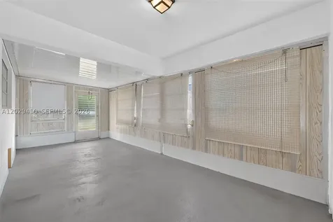 365 NW 46th Street Oakland Park FL 33309