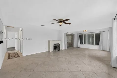 365 NW 46th Street Oakland Park FL 33309