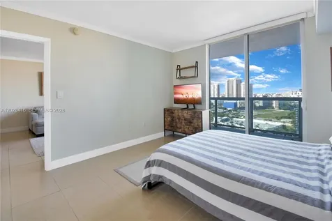 1800 N Bayshore Drive Miami FL 33132