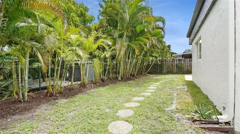 9661 NW 44th Court Sunrise FL 33351