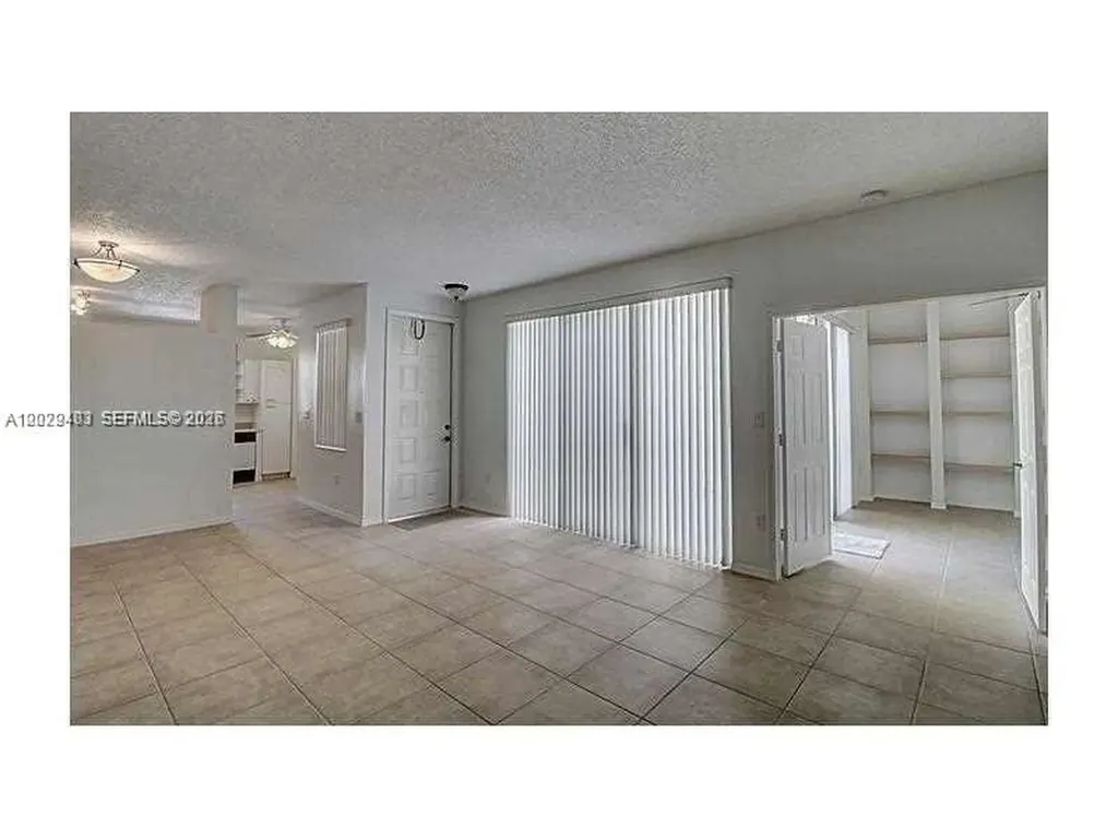 960 Corkwood Street Hollywood FL 33019