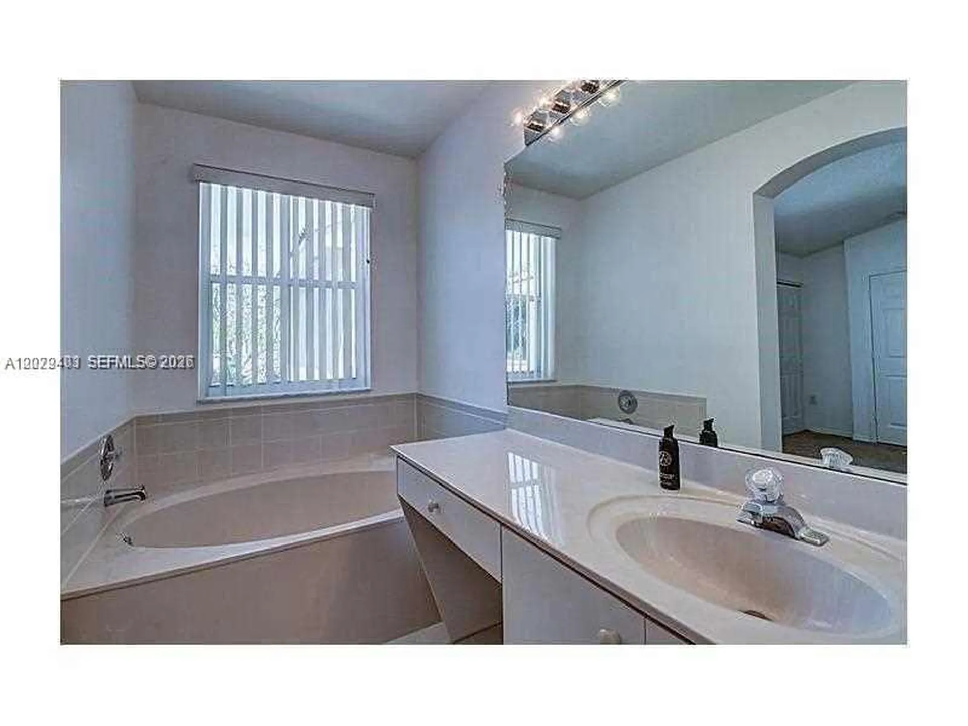 960 Corkwood Street Hollywood FL 33019