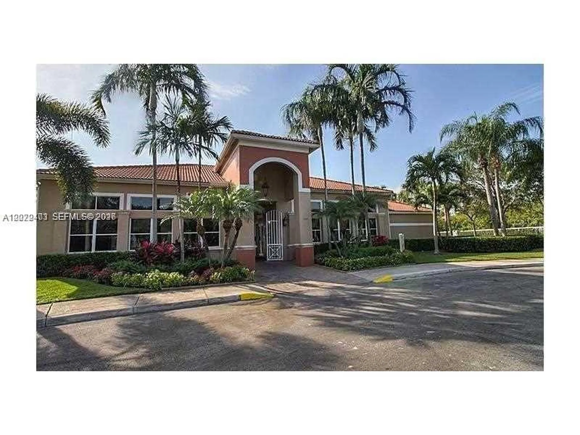 960 Corkwood Street Hollywood FL 33019