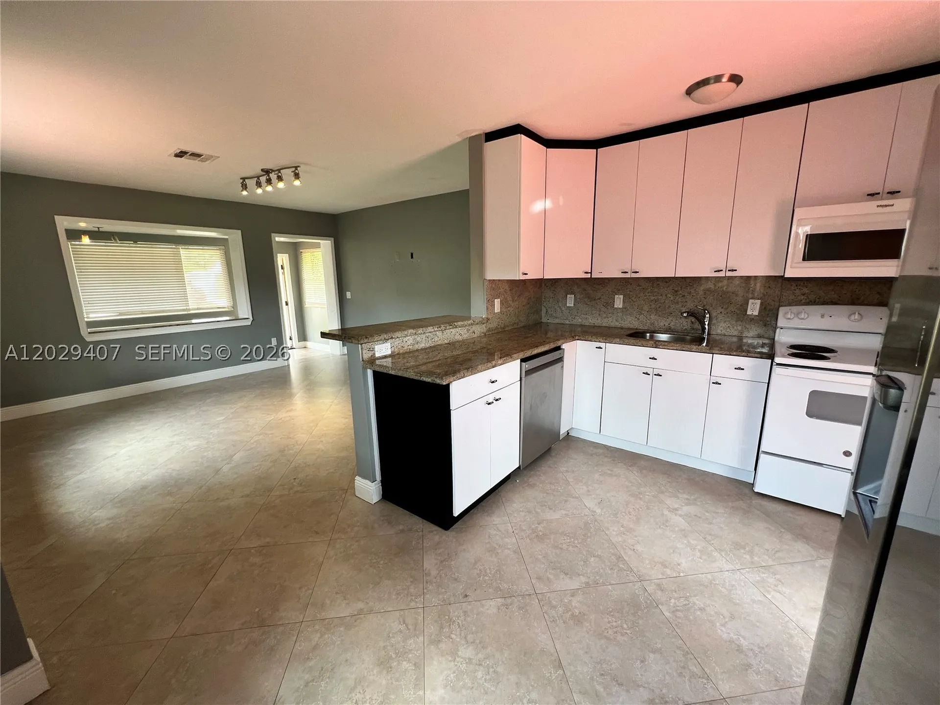 2502 Dewey Street Hollywood FL 33020