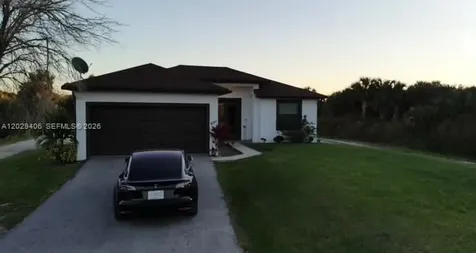 490 NW 37 Naples FL 34120