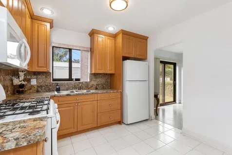 6200 SW 18th Street North Lauderdale FL 33068