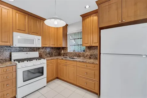 6200 SW 18th Street North Lauderdale FL 33068