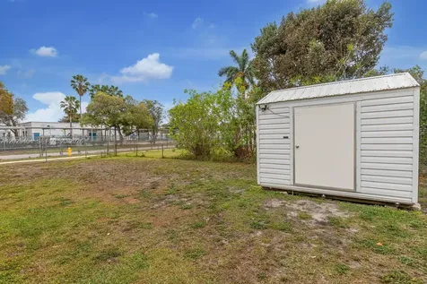 6200 SW 18th Street North Lauderdale FL 33068