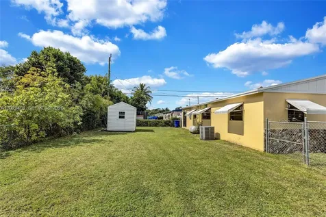 6200 SW 18th Street North Lauderdale FL 33068