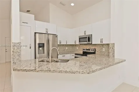 889 Sand Creek Circle Weston FL 33327