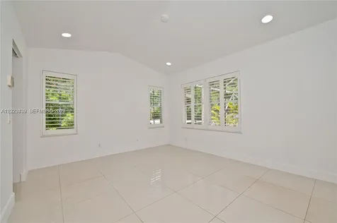 889 Sand Creek Circle Weston FL 33327