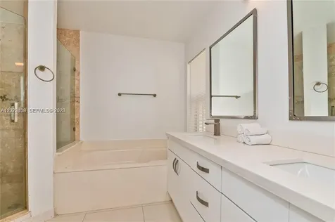 889 Sand Creek Circle Weston FL 33327