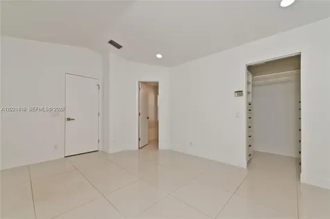 889 Sand Creek Circle Weston FL 33327