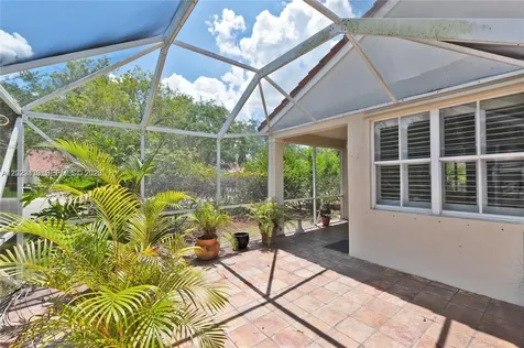 889 Sand Creek Circle Weston FL 33327