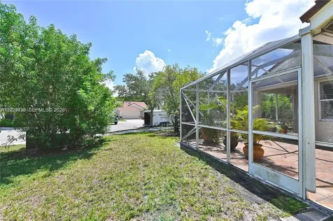 889 Sand Creek Circle Weston FL 33327