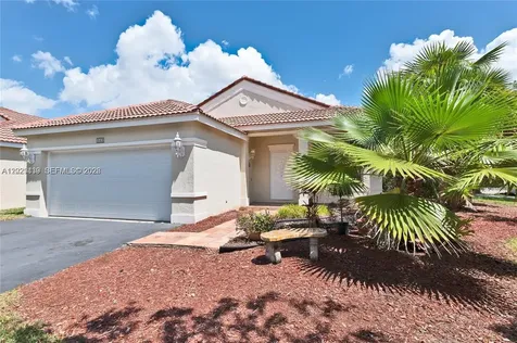 889 Sand Creek Circle Weston FL 33327