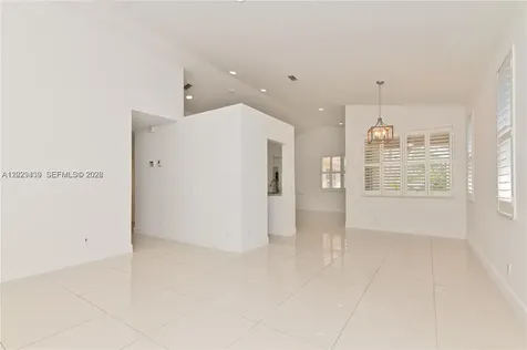 889 Sand Creek Circle Weston FL 33327