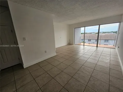 9375 Fontainebleau Boulevard Miami FL 33172