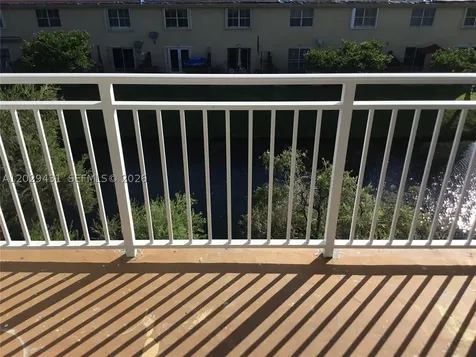9375 Fontainebleau Boulevard Miami FL 33172