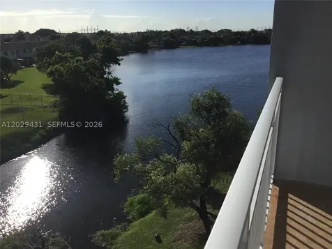 9375 Fontainebleau Boulevard Miami FL 33172