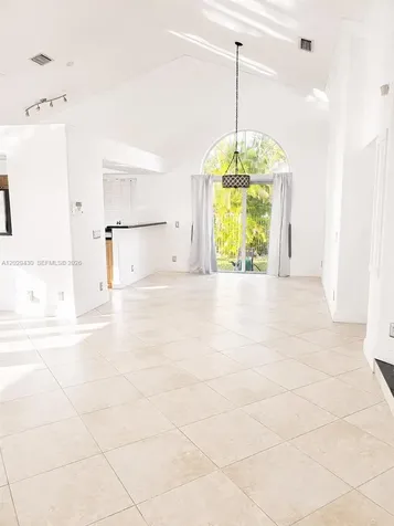 569 Spinnaker Weston FL 33326
